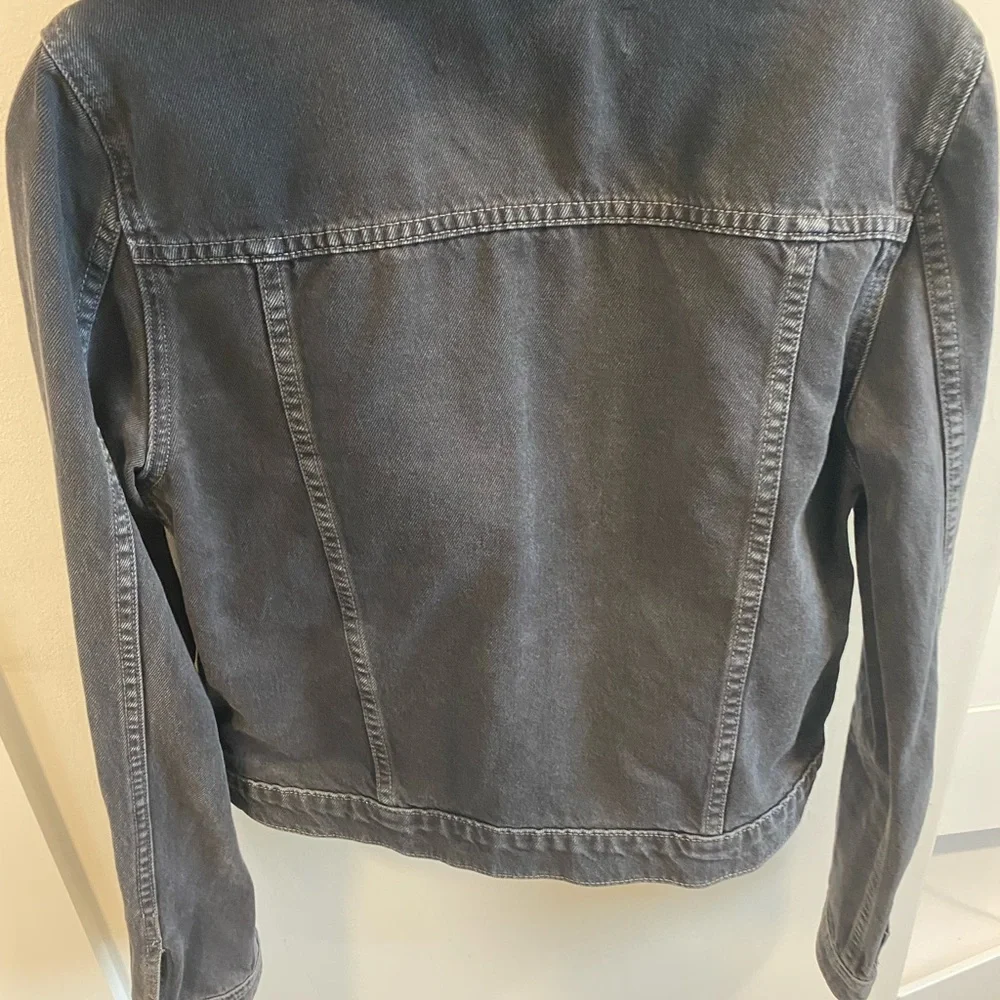 Veronica Beard Charcoal Jean Jacket with Hood - Picture 6 of 6